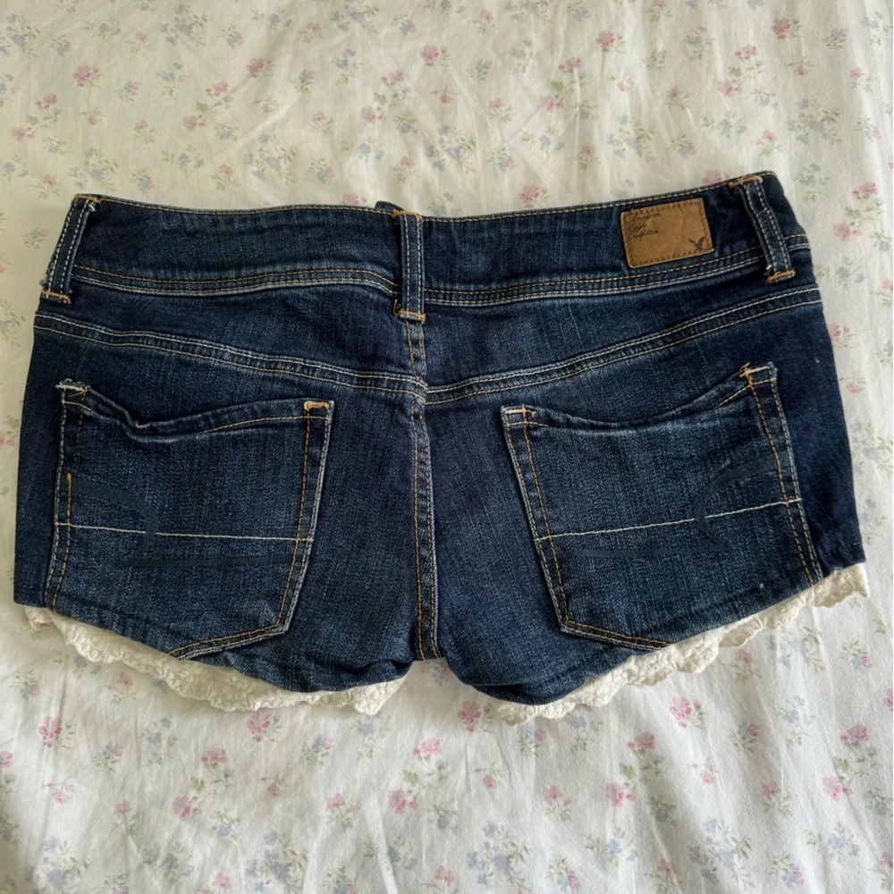 American eagle denim lace shorts - Picture 3 of 4